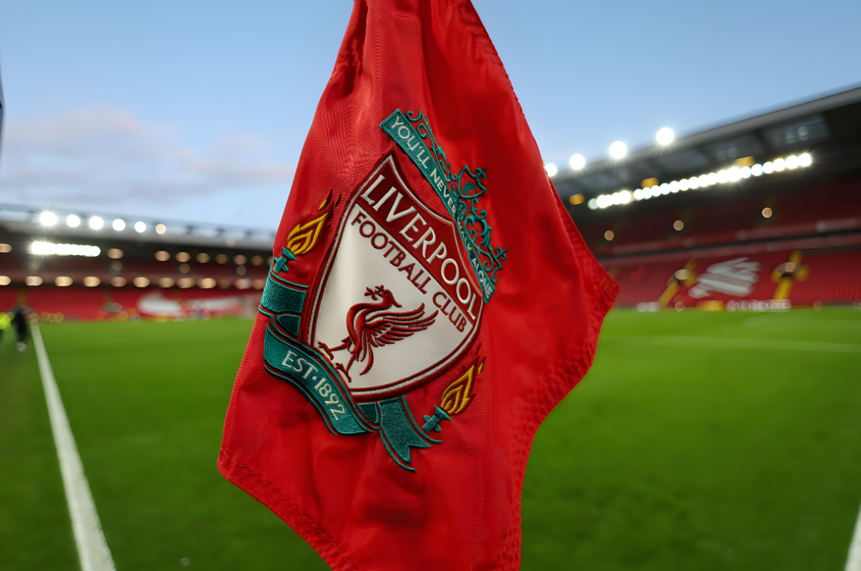 游戏试玩模拟器-多家俱乐部发声：冠军巡游发生意外车祸，我们与利物浦同在